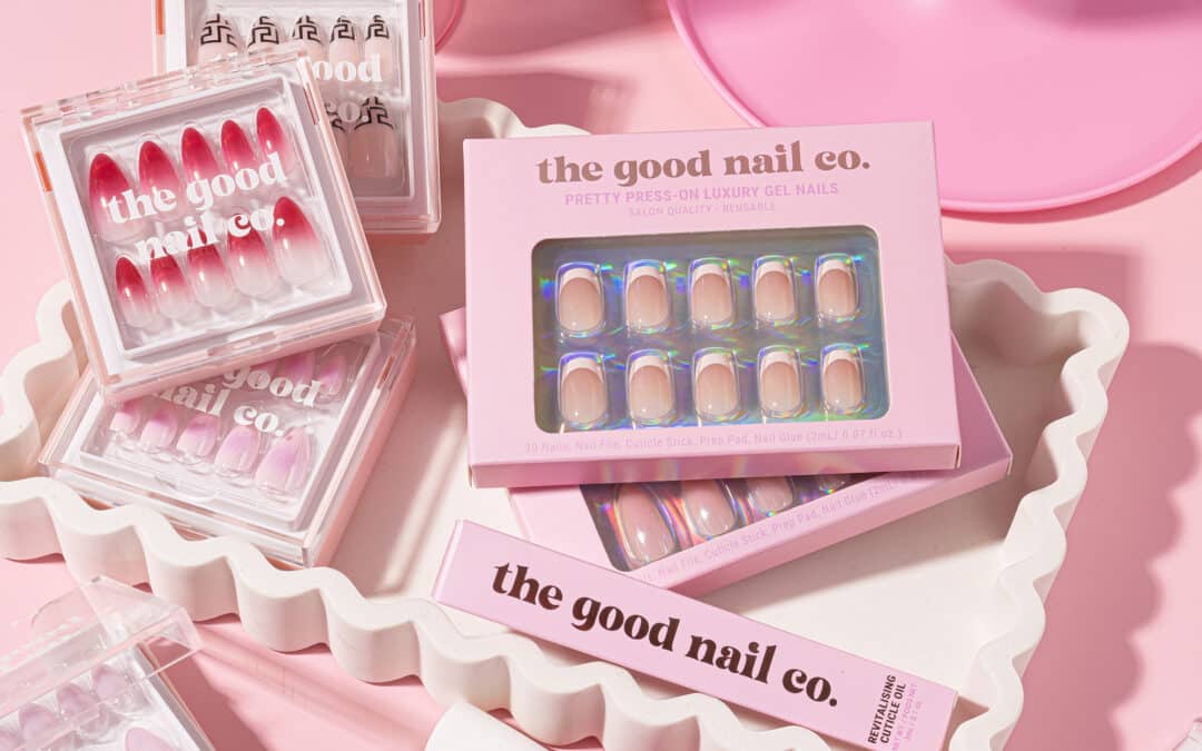 WIN fabulous nails in a flash!